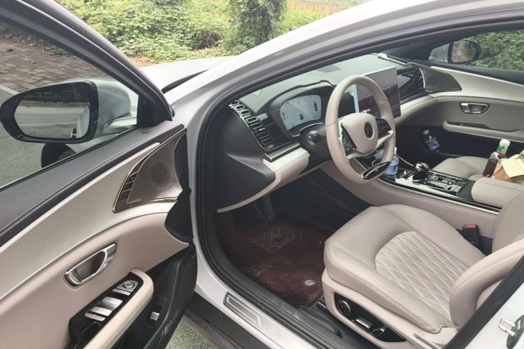 BYD Han 2024 immagine di auto #16