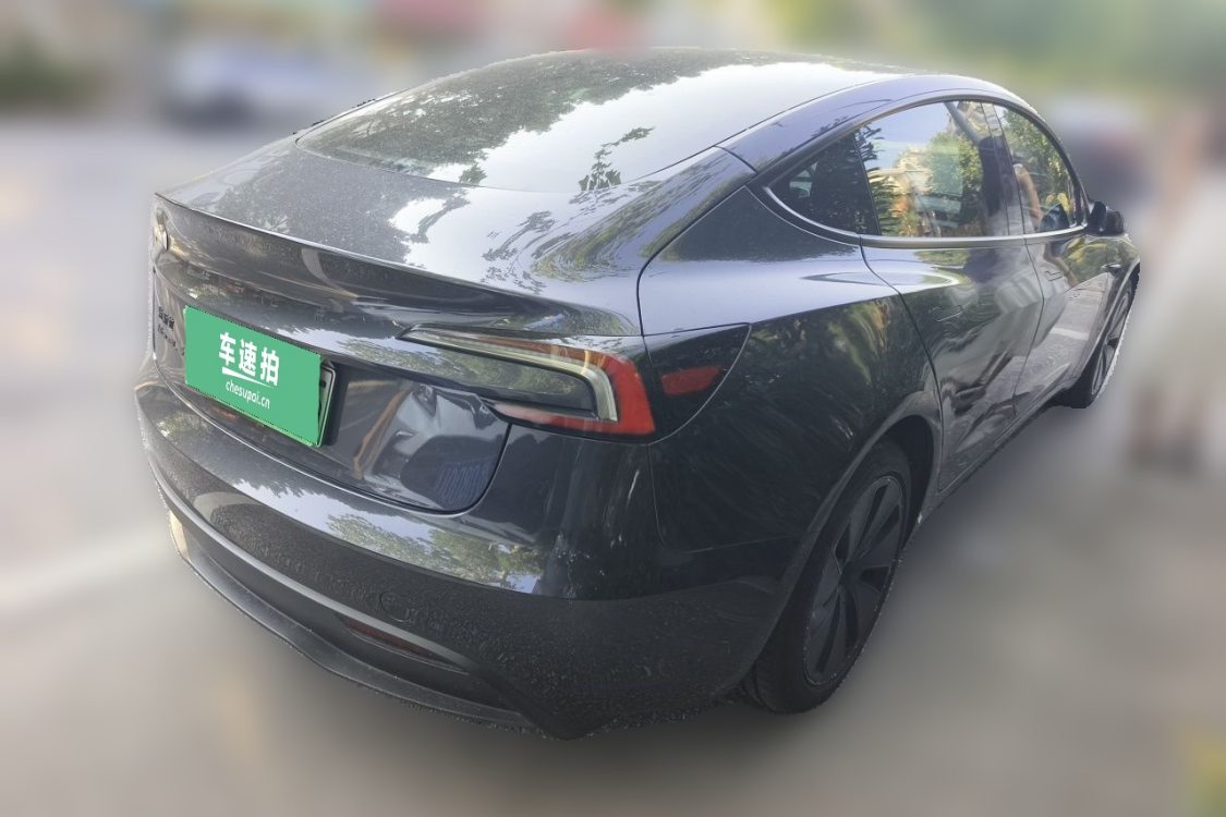 Tesla Model 3 2025 car image #4