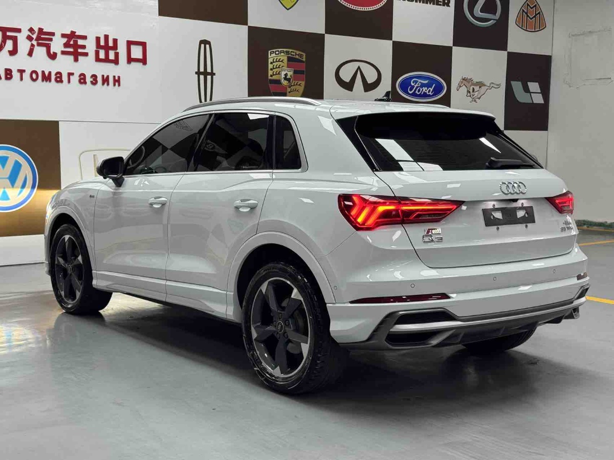 Audi Q3 2022 #4 Audi Q3 2022 car image #4
