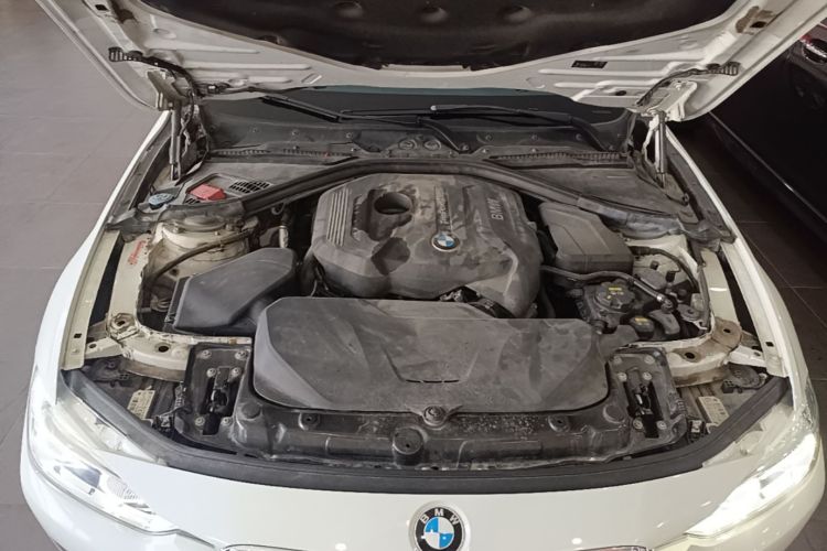 BMW 3 Series 2017 #20 BMW 3 Series 2017 car image #20