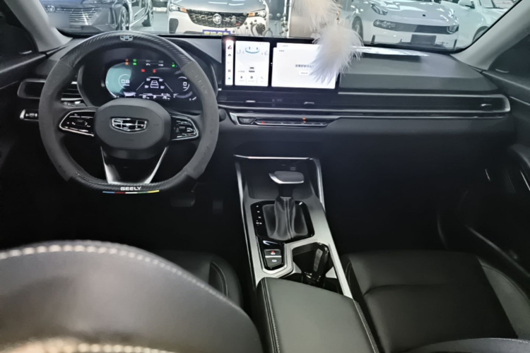 GEELY Emgrand 2023 #10 GEELY Emgrand 2023 car image #10