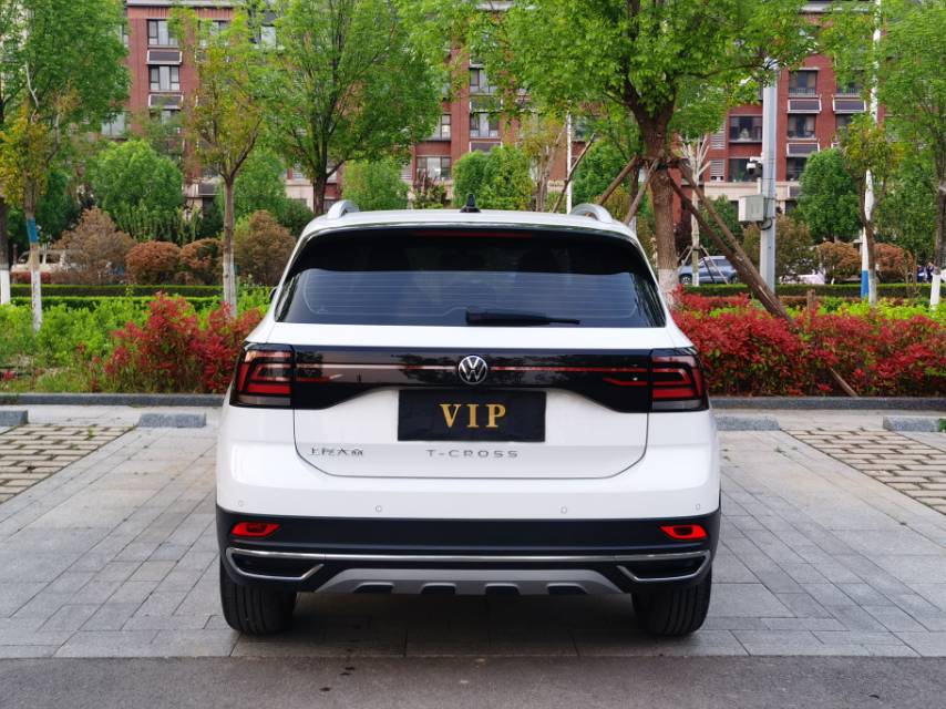 Volkswagen T-Cross 2023 car image #13