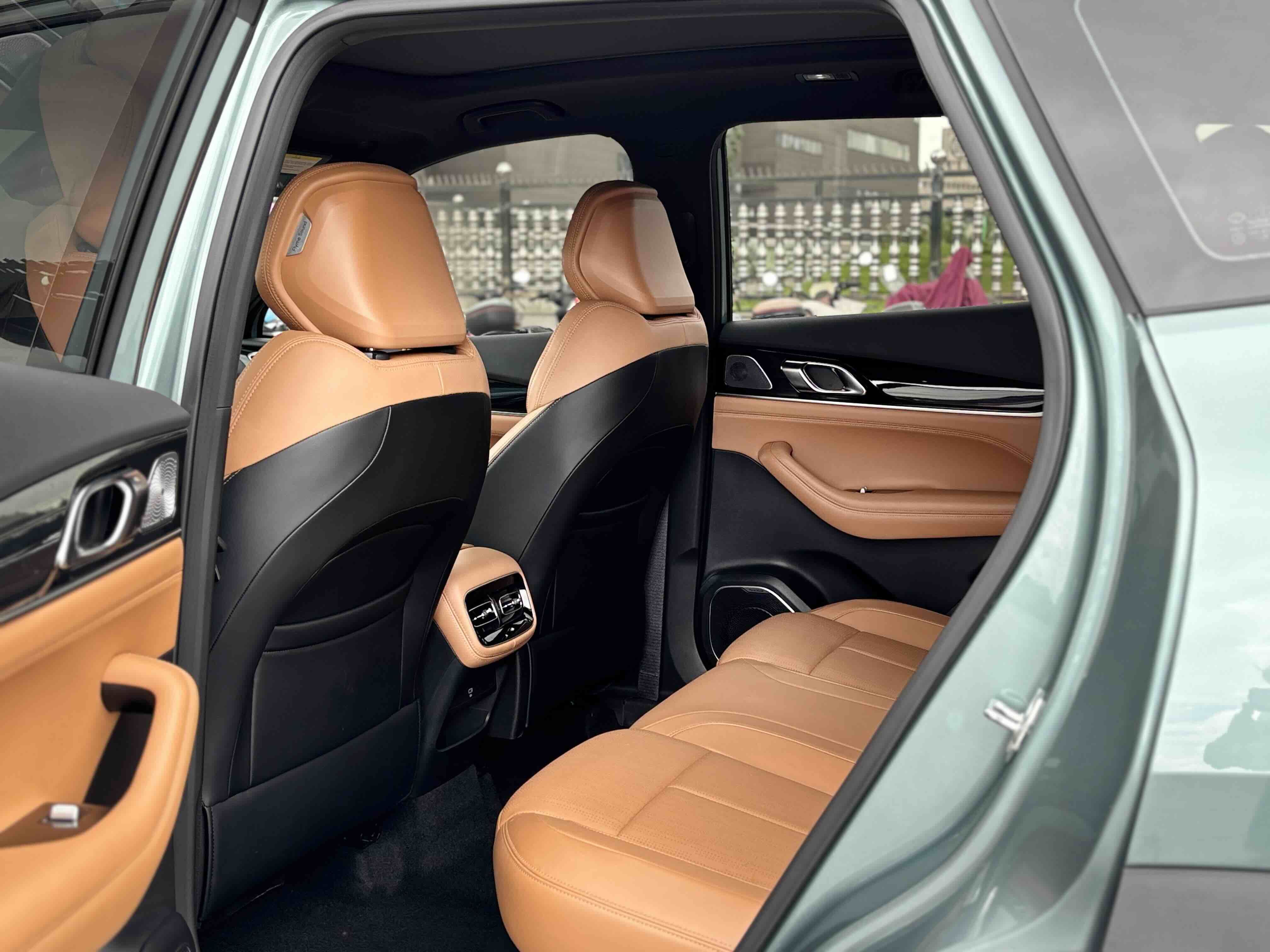 GEELY Boyue L 2025 #3 GEELY Boyue L 2025 car image #3