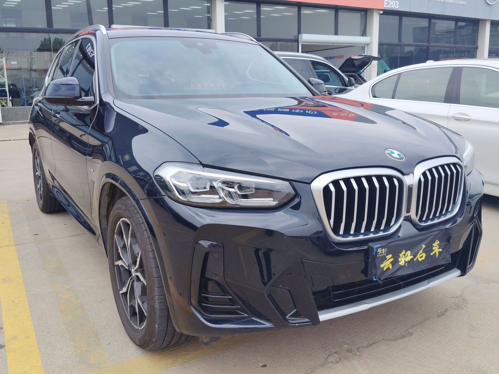 BMW X3 2024 car image #3