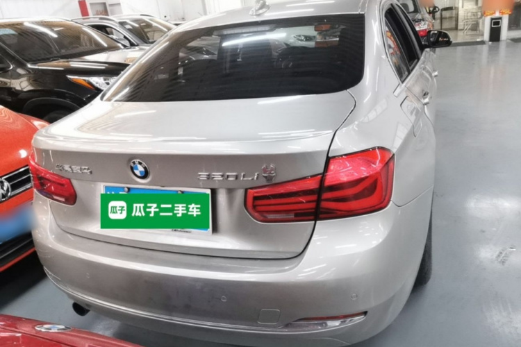 BMW 3 Series 2017 #6 BMW 3 Series 2017 car image #6