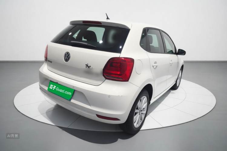 Volkswagen Polo 2015 car image #7
