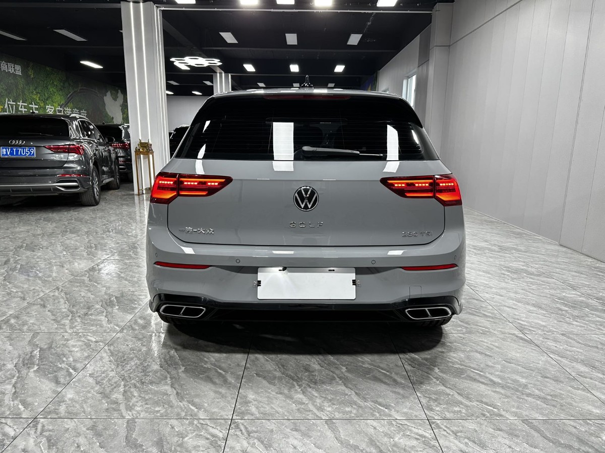 Volkswagen Golf 2023 car image #8