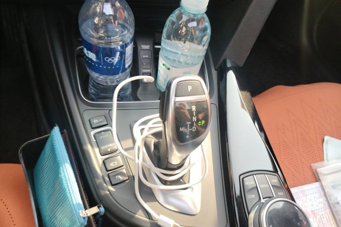 BMW 3 Series 2018 #27 BMW 3 Series 2018 car image #27