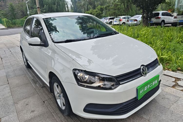 Volkswagen Polo 2015 #4 Volkswagen Polo 2015 car image #4