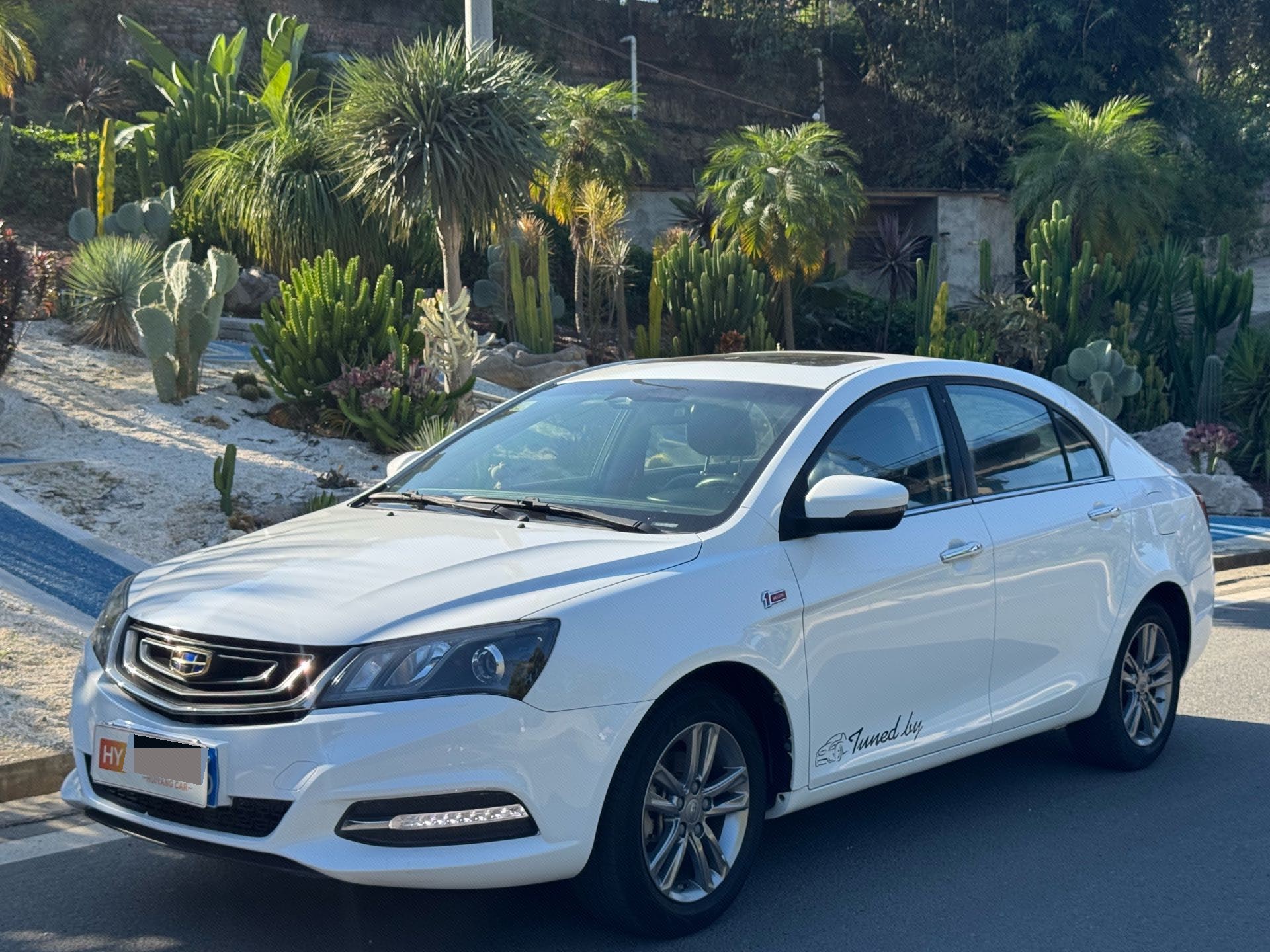 GEELY Emgrand 2017 GEELY Emgrand 2017 immagine di auto