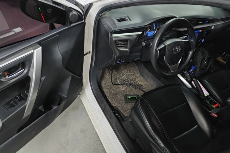 Toyota Corolla 2017 #13 Toyota Corolla 2017 car image #13