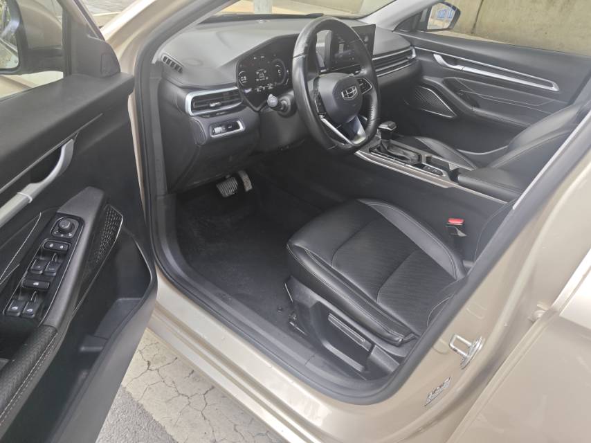 GEELY Emgrand 2021 car image #4
