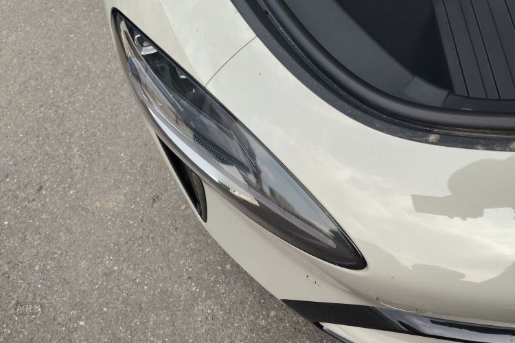 MI SU7 2024 image de voiture #8