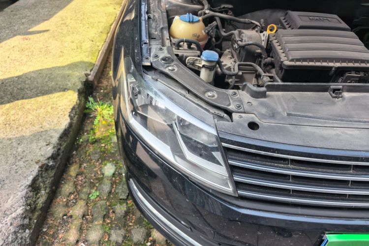 Volkswagen Lavida 2017 car image #8