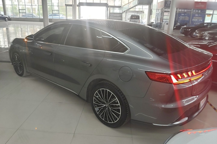 BYD Han 2022 car image #5