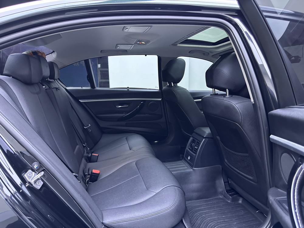 BMW 3 Series 2017 #16 BMW 3 Series 2017 car image #16