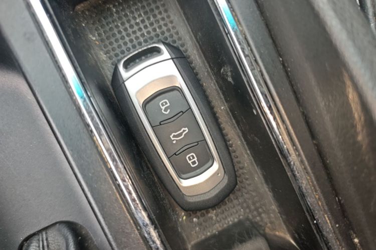 GEELY Emgrand 2017 immagine di auto #9