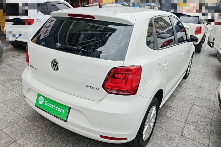 Volkswagen Polo 2016 car image #7