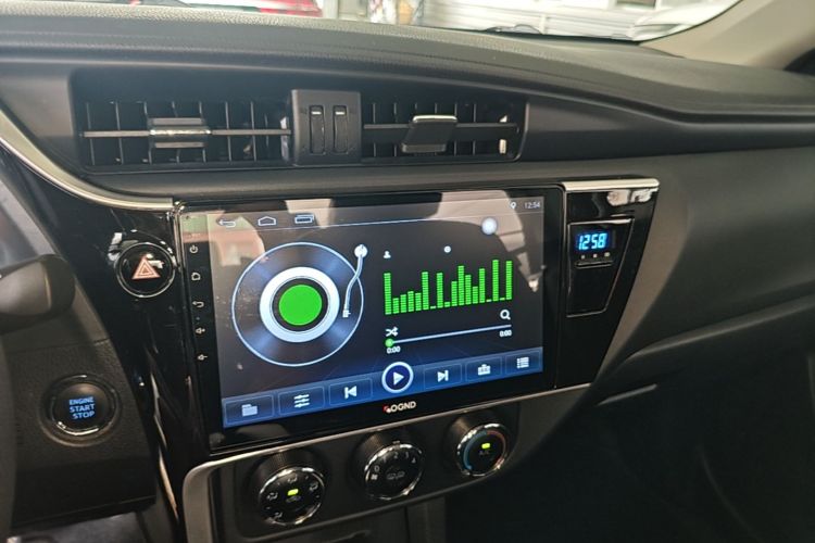 Toyota Corolla 2019 #13 Toyota Corolla 2019 car image #13