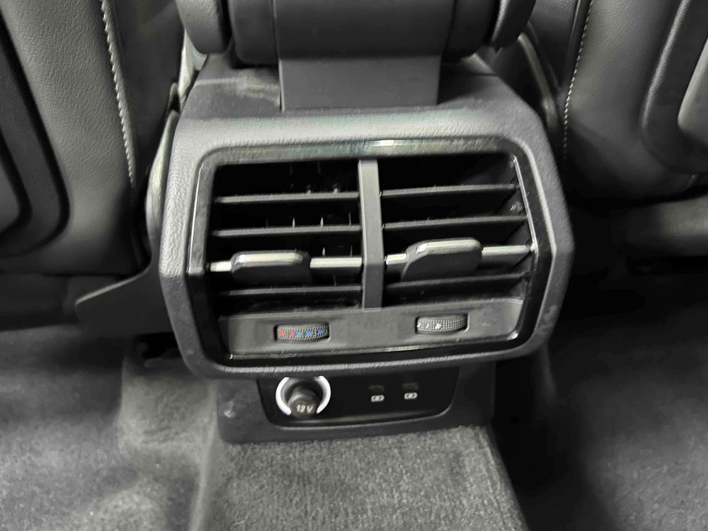 Audi Q3 2022 #16 Audi Q3 2022 car image #16