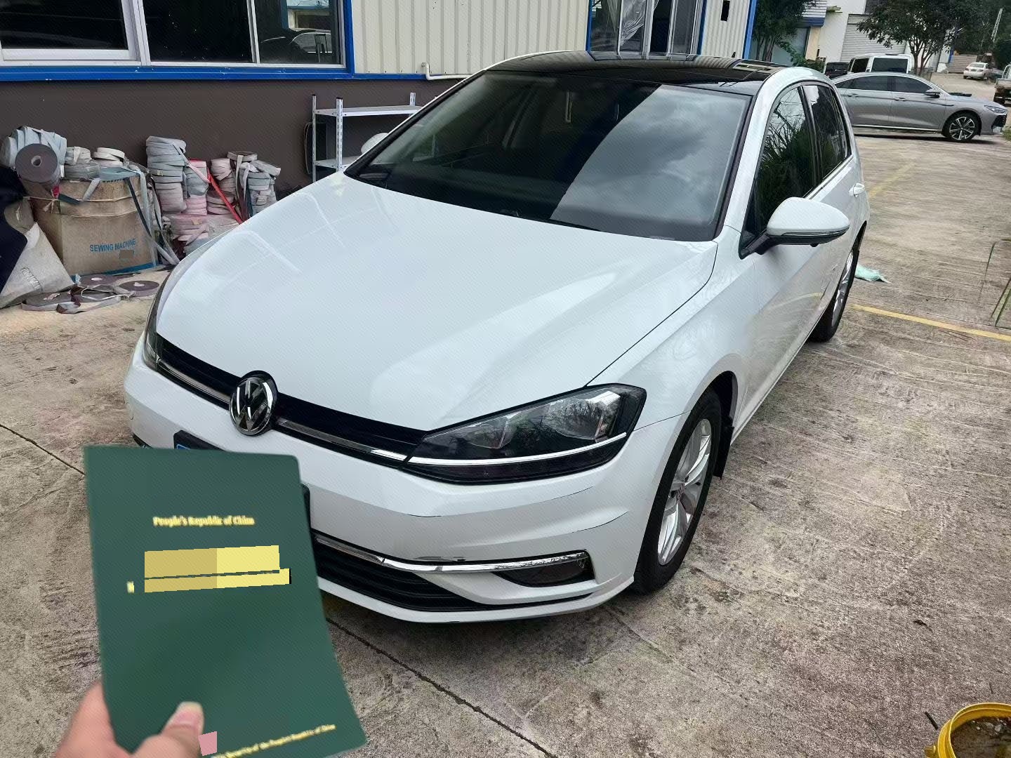 Volkswagen Golf 2019 car image 