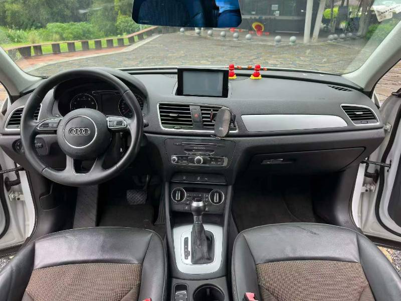 Audi Q3 2018 #5 Audi Q3 2018 car image #5