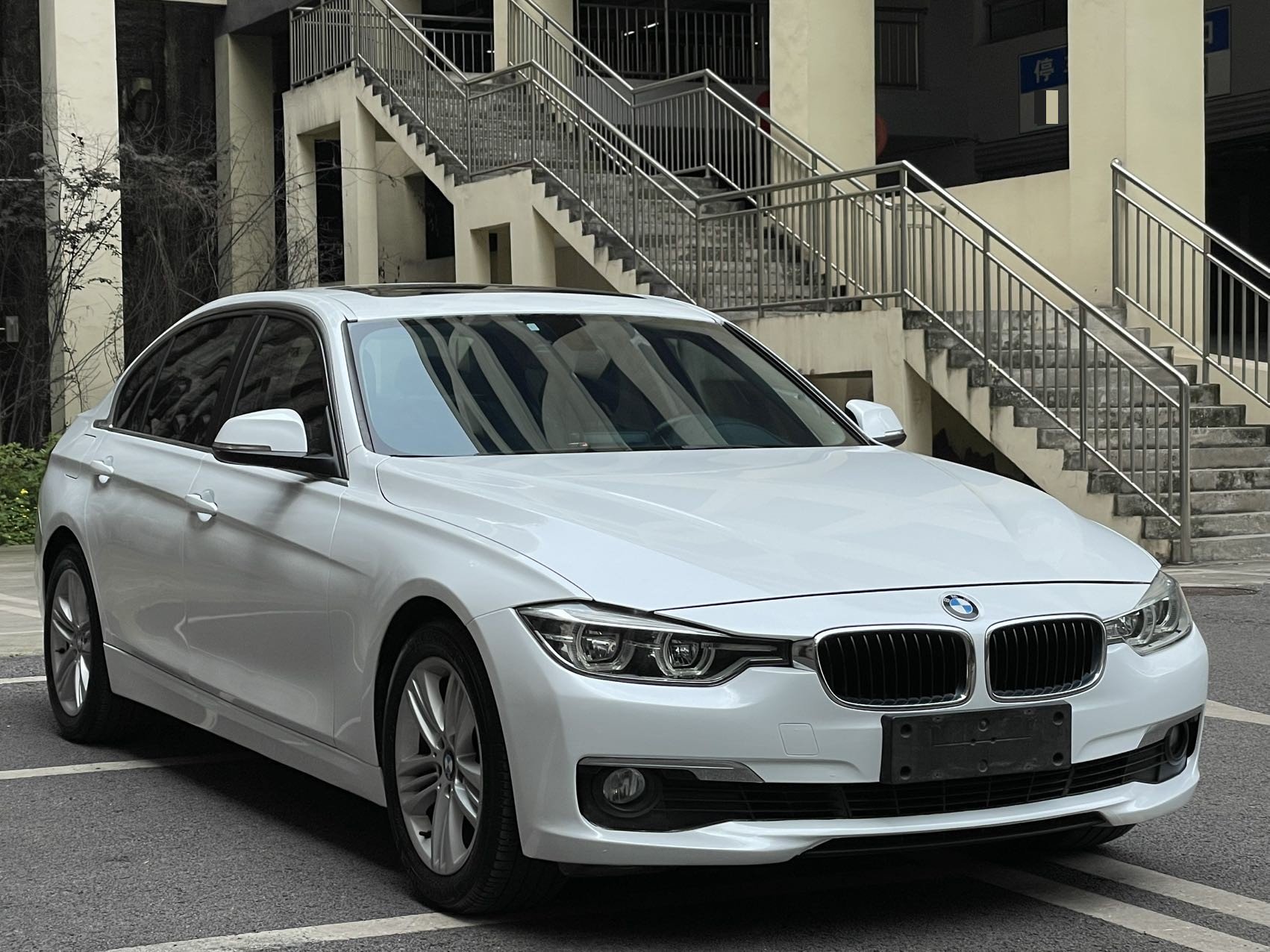 BMW 3 Series 2016 imagem de carro #3