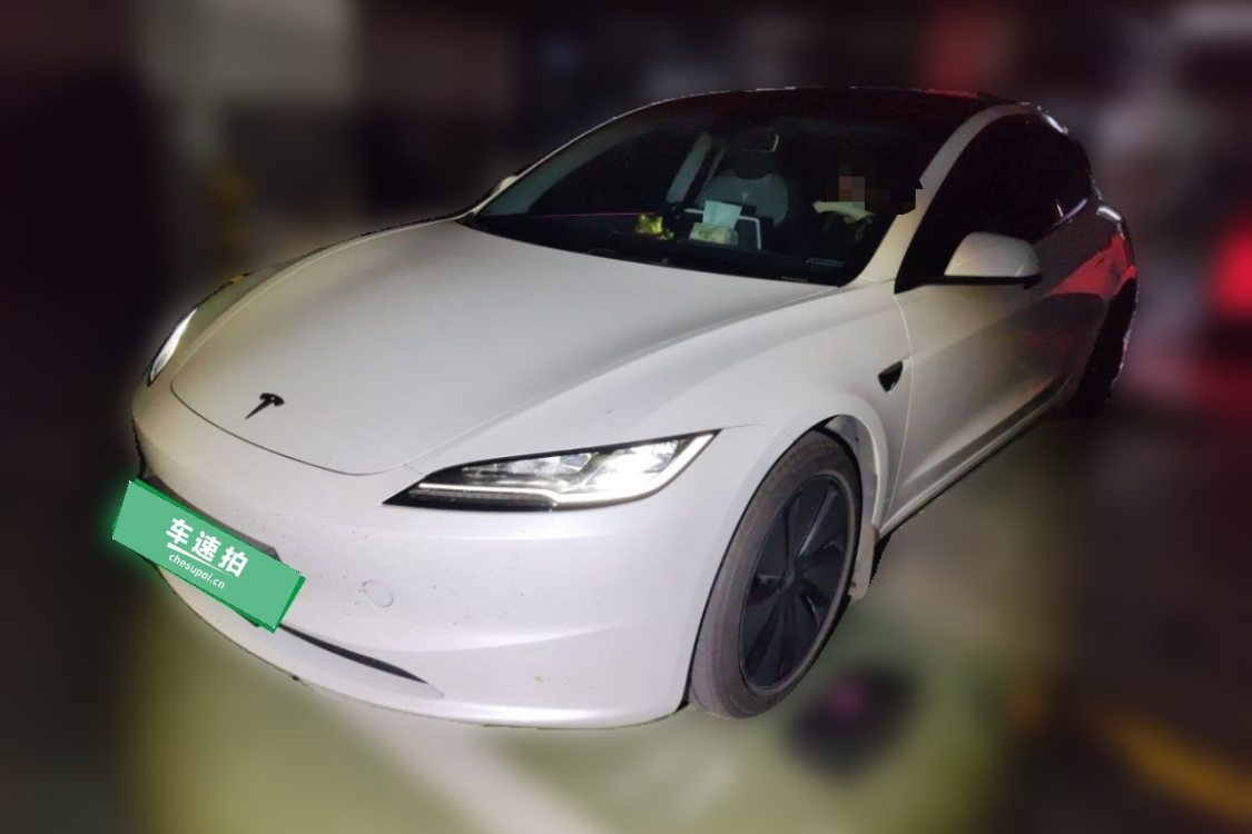 Tesla Model 3 2025 immagine di auto 