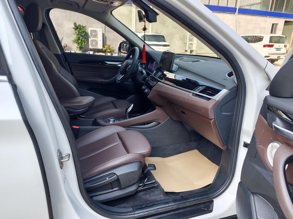 BMW X1 2021 car image #11