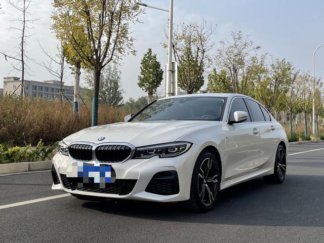 BMW 3 Series 2022 #15 BMW 3 Series 2022 immagine di auto #15
