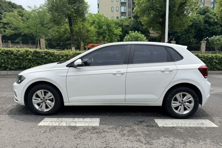 Volkswagen Polo 2021 #5 Volkswagen Polo 2021 car image #5