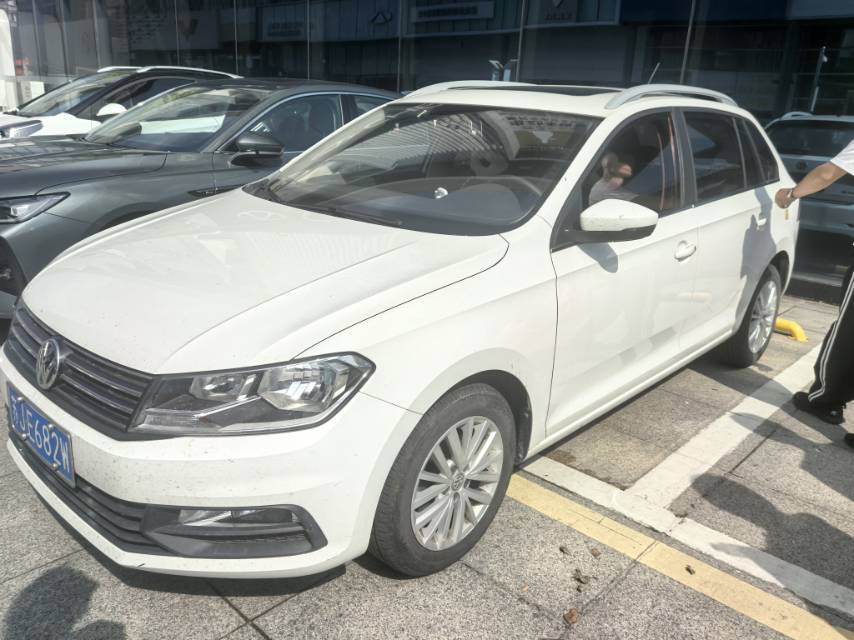 Volkswagen Santana 2017 car image 