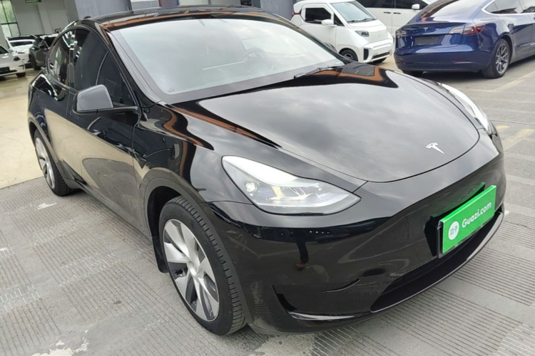 Tesla Model Y 2022 #4 Tesla Model Y 2022 immagine di auto #4