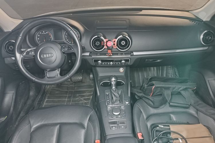 Audi A3 2017 car image #11