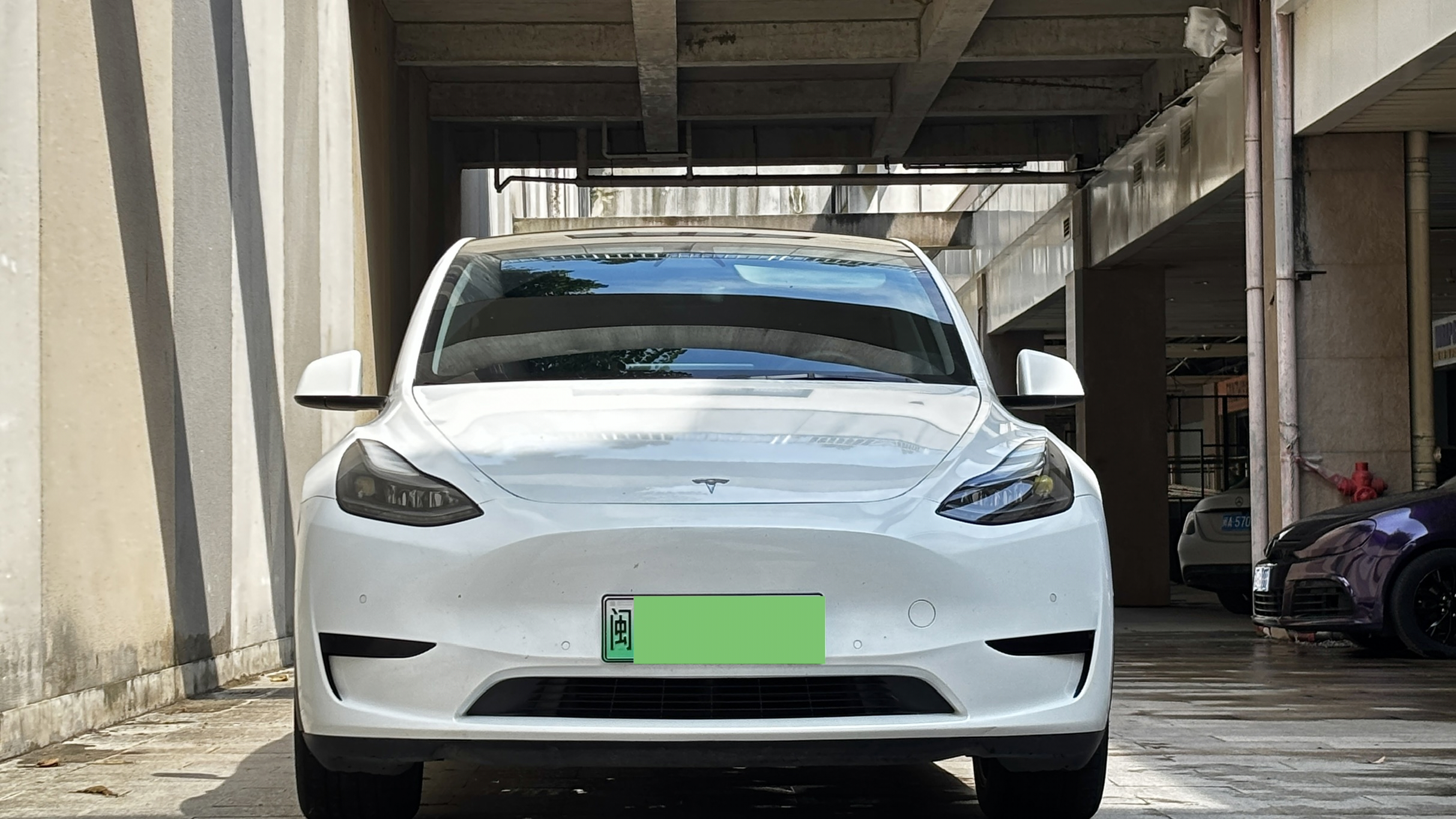 Tesla Model Y 2022 #4 Tesla Model Y 2022 car image #4