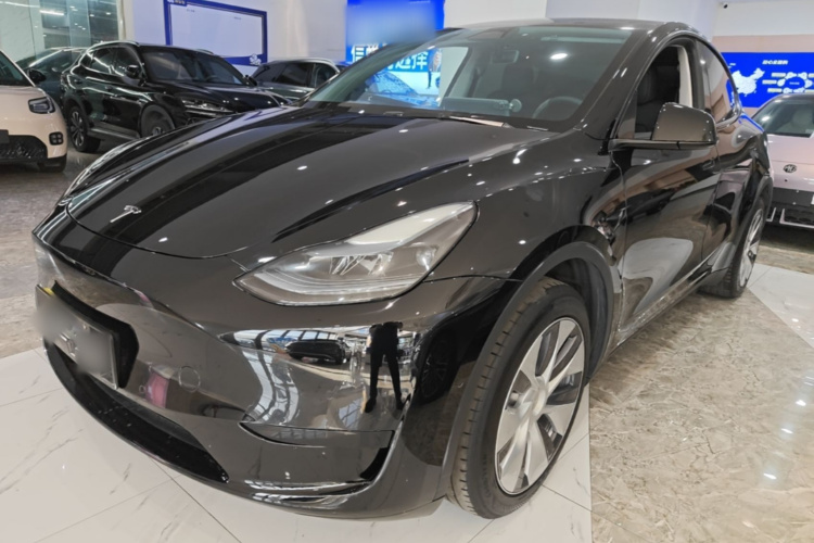 Tesla Model Y 2023 #2 Tesla Model Y 2023 car image #2