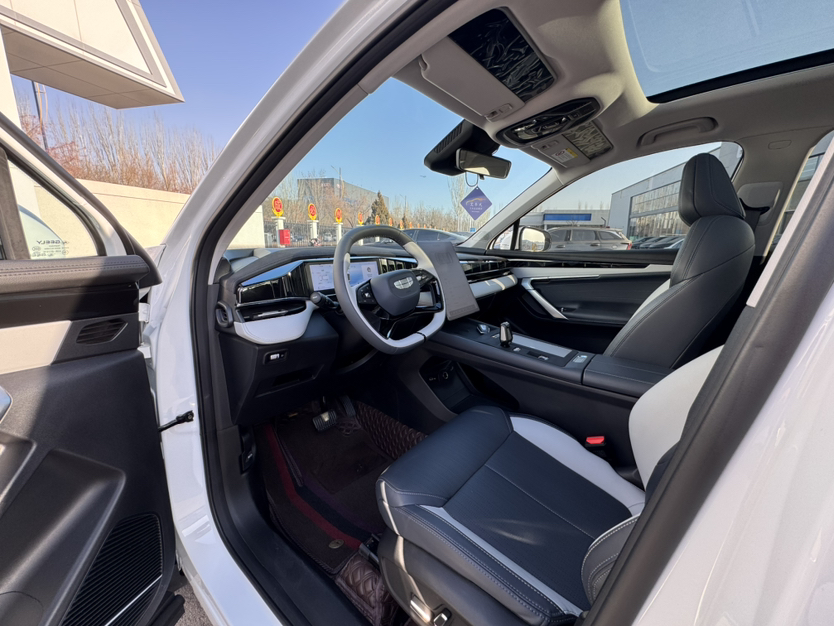 GEELY Boyue L 2024 car image #4