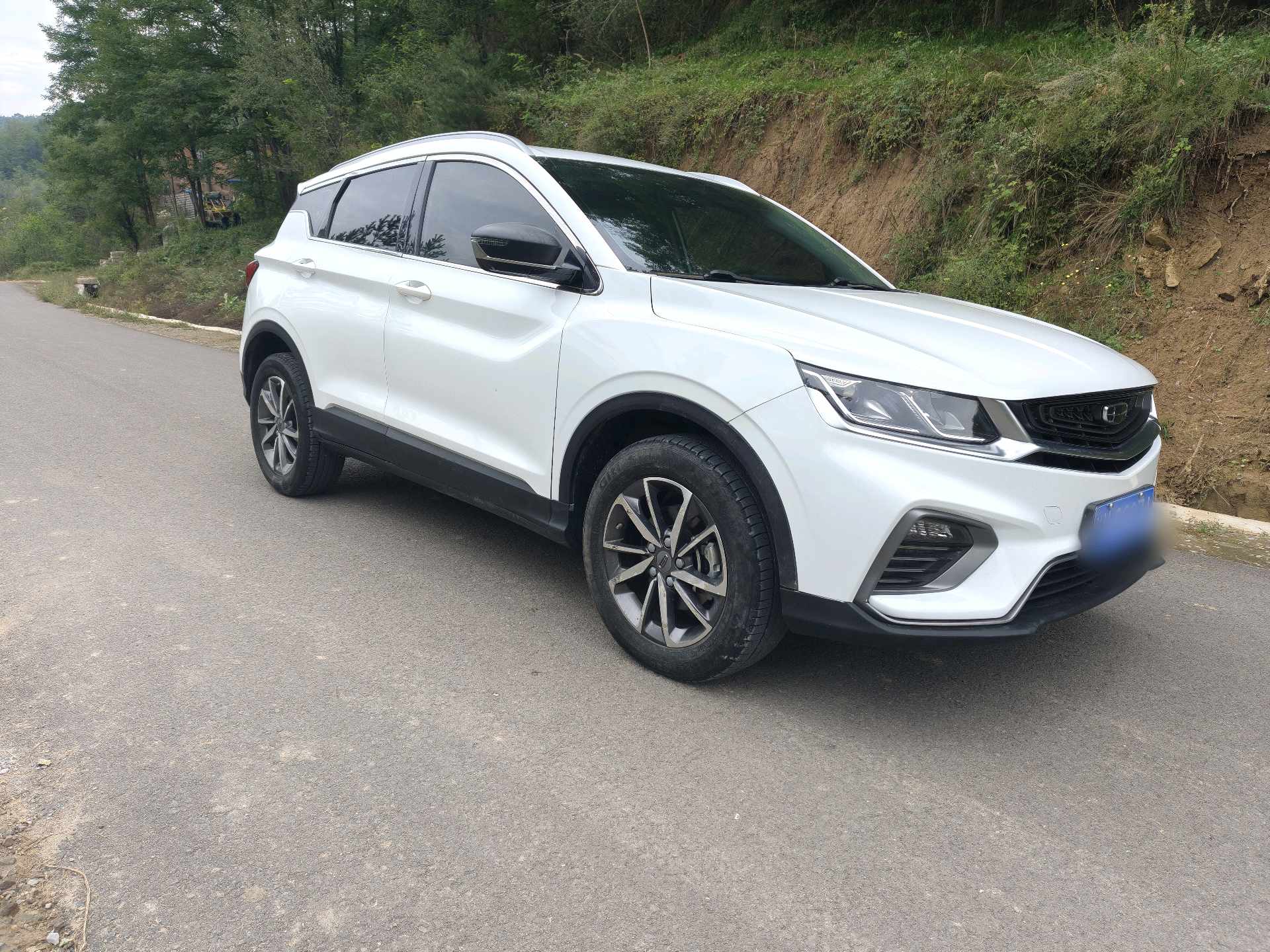 GEELY Coolray 2021 immagine di auto #3