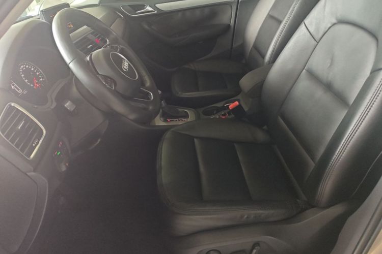 Audi Q3 2014 car image #15