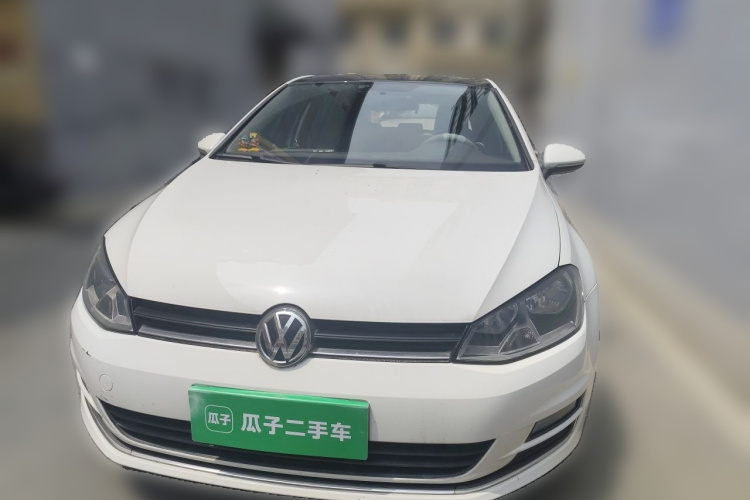 Volkswagen Golf 2015 car image #3
