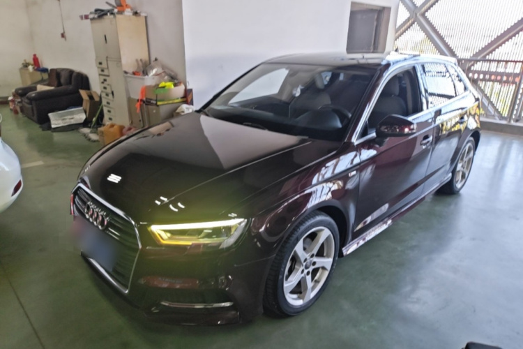 Audi A3 2019 car image #2