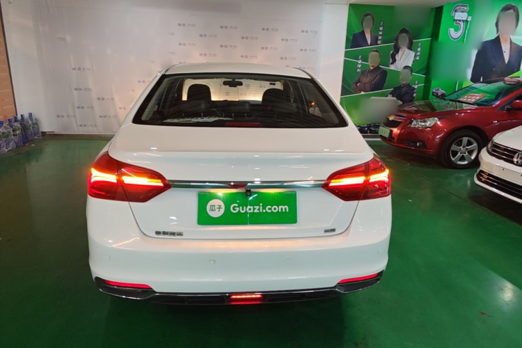 GEELY Emgrand 2020 car image #6