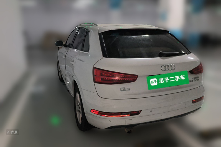 Audi Q3 2018 car image #5