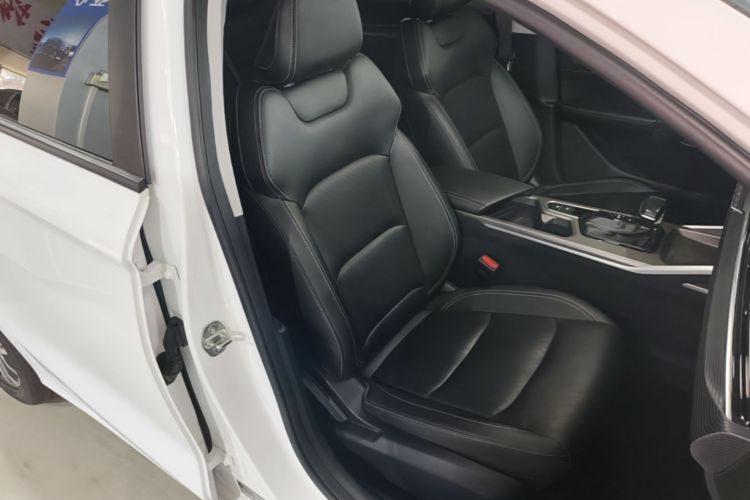 GEELY Emgrand 2023 #24 GEELY Emgrand 2023 car image #24