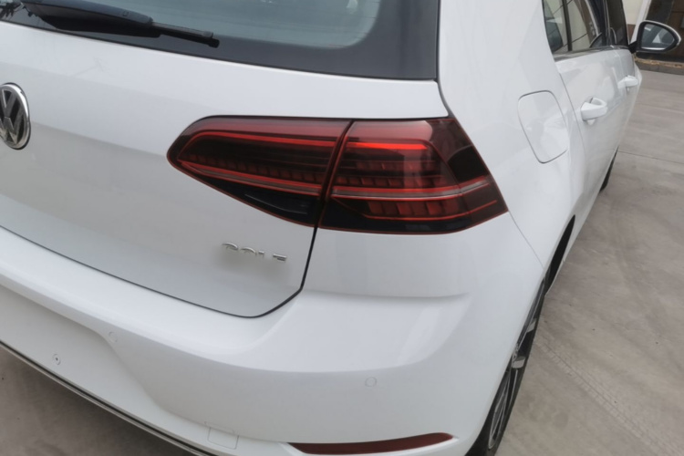 Volkswagen Golf 2020 #8 Volkswagen Golf 2020 car image #8