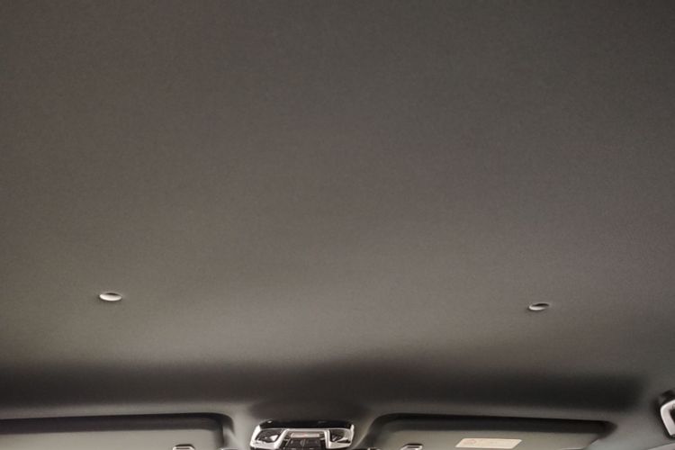 2025 car image #18