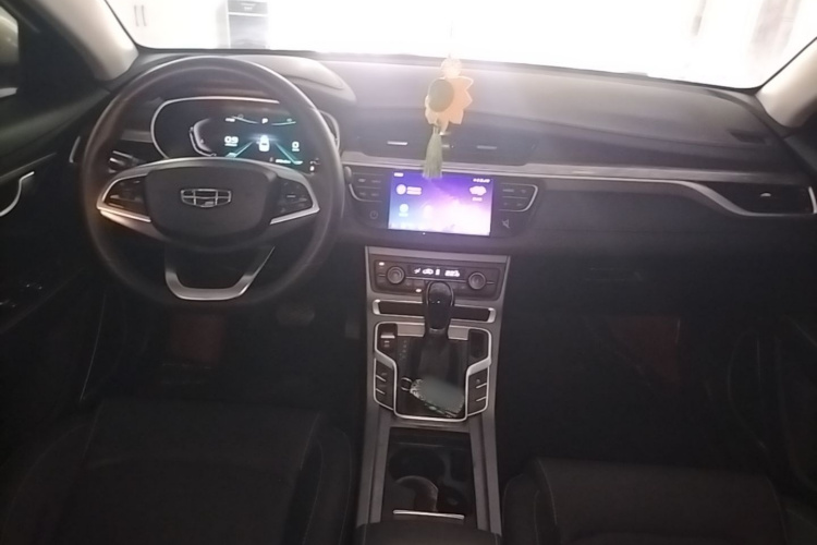 GEELY Emgrand 2020 #10 GEELY Emgrand 2020 car image #10