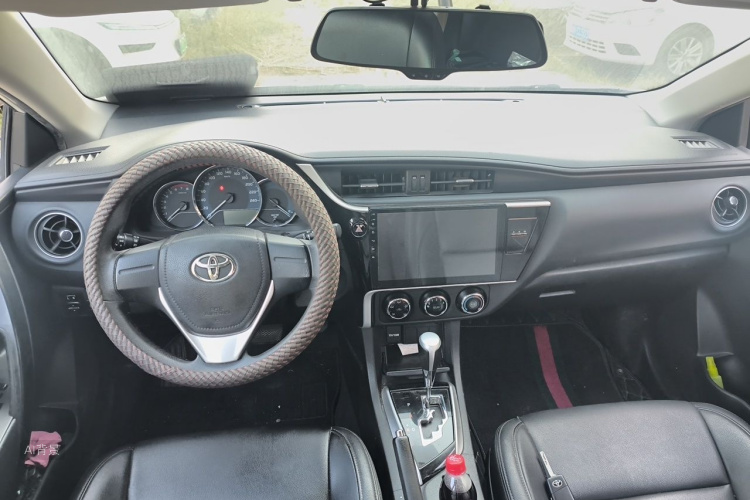 Toyota Corolla 2017 car image #11