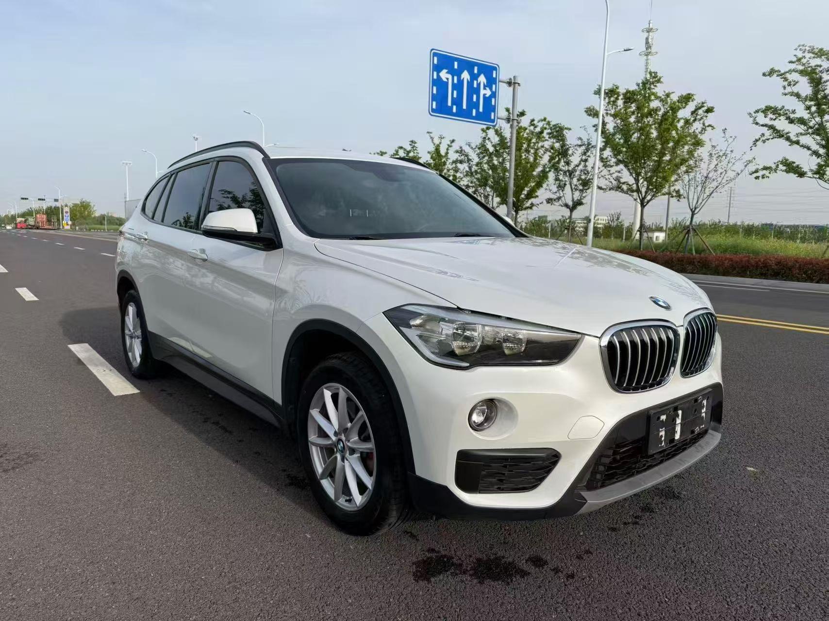 BMW X1 2019 #3 BMW X1 2019 car image #3