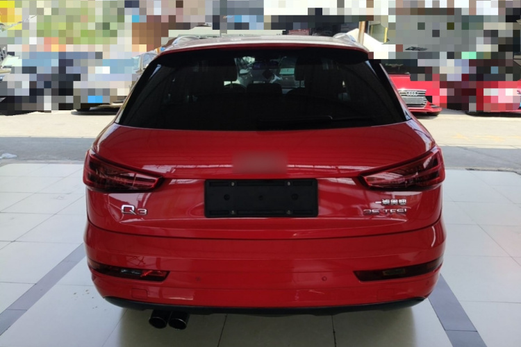 Audi Q3 2018 car image #6